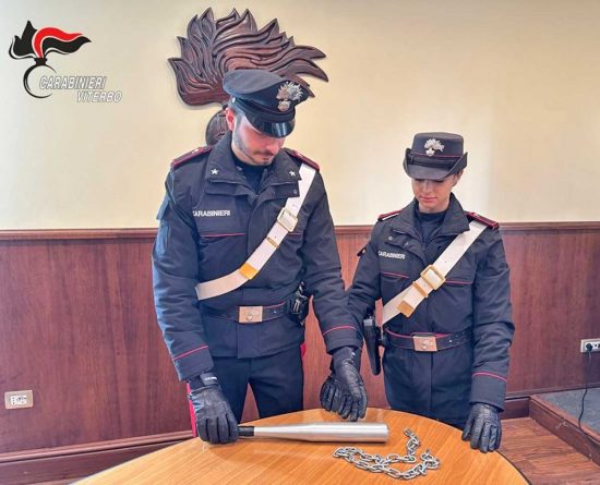 Studente pestato - Catene e spranga usate per l'aggressione