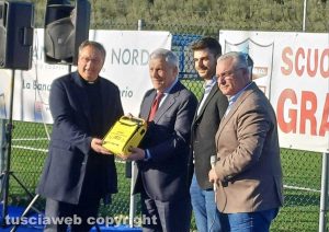 Viterbo - Il vicepremier Antonio Tajani insieme a don Pino e Francesco Ciarlanti
