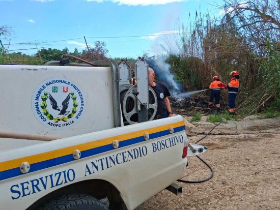 Incendio a Tarquinia  - Intervento dei volontari Aeopc