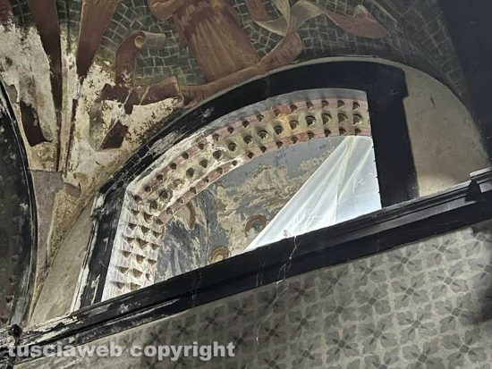 Viterbo - La chiesa di San Lazzaro al cimitero