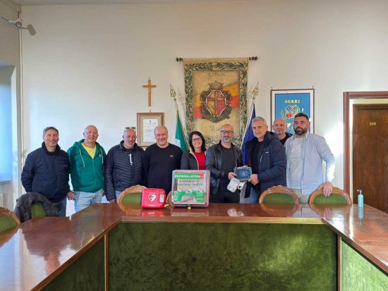 Vejano - Donato un defibrillatore al comune