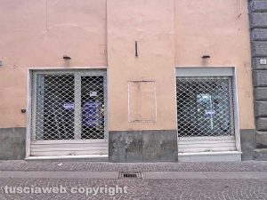 Viterbo - La gioielleria Fontana si trasferisce da Corso Italia