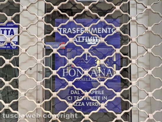 Viterbo - La gioielleria Fontana si trasferisce da Corso Italia