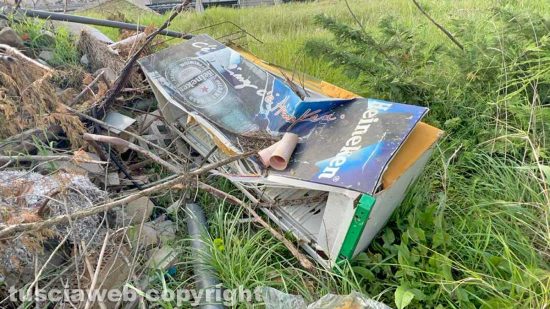 Viterbo - San Lazzaro - La discarica vicino al campo comune