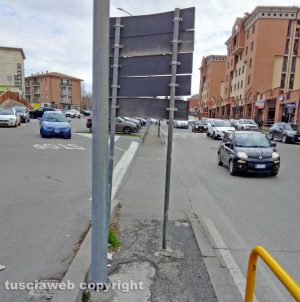 Viterbo - Il cartello in via Garbini