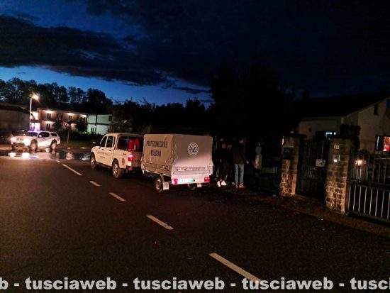 Violento nubifragio su Bolsena, allagamenti in città e strade invase da detriti