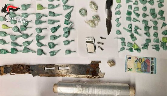 Viterbo - La cocaina sequestrata dai carabinieri