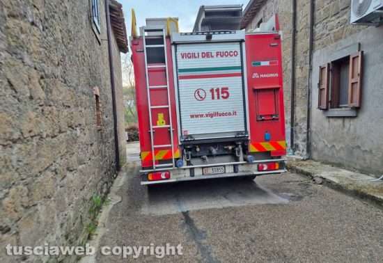 Vigili del fuoco sul posto