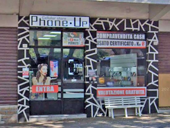 Phon-Up di Andrea Bernabucci in viale Bruno Buozzi