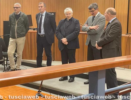 Pasqua 2025 - La benedizione del vescovo in tribunale