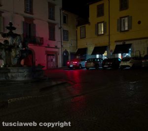 Viterbo - Piazza delle Erbe al buio