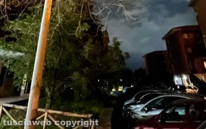 Viterbo - Via dell'Arma dei carabinieri al buio