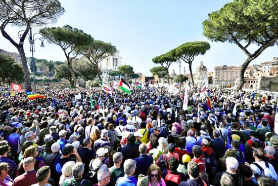 Roma - la manifestazione per la pace