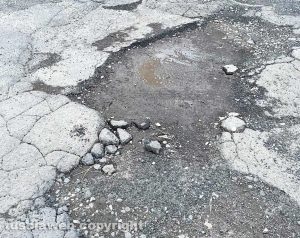 Viterbo - Degrado a via dell'Arma dei carabinieri