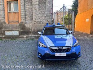Viterbo - Una macchina della polizia