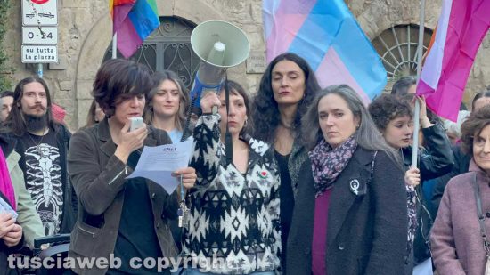 Viterbo - La manifestazione contro la violenza di genere 