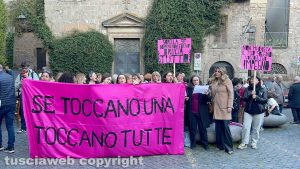 Viterbo - La manifestazione contro la violenza di genere