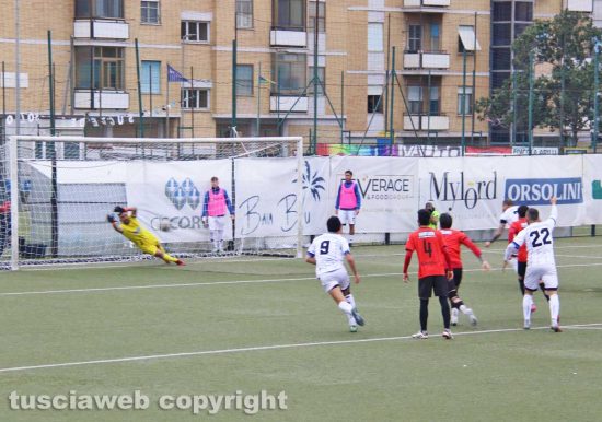 Vittorini in gol contro il Valmontone