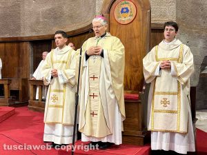 Viterbo - La messa per la morte di papa Francesco - Il vescovo PIazza