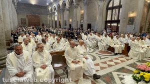 Viterbo - La messa per la morte di papa Francesco