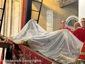 Civita Castellana - La processione del Cristo morto