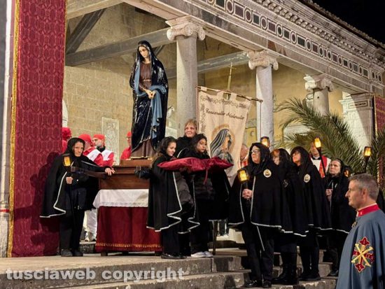 Civita Castellana - La processione del Cristo morto