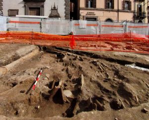 Viterbo - Gli scavi a piazza del Comune
