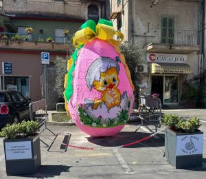 L’uovo pasquale all’uncinetto di Fabrica di Roma