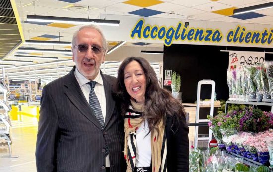 Viterbo - Inaugurazione Pemex - Romano Ciccolella e la comica Emanuela D'Aureli