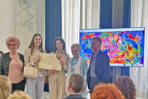 Concorso "Il Cantico: un abbraccio universale" - La premiazione delle studentesse dell'Iis "A.Meucci"