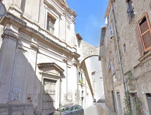 Viterbo - Chiesa di Sant’Orsola