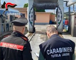 Carabinieri - Nas - Controlli negli autolavaggi