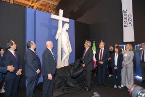 Osaka - Regione Lazio all'Expo 2025 con la statua del Cristo risorto di Michelangelo Buonarroti