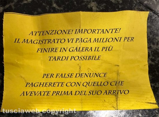 Viterbo - I messaggi anonimi recapitati nelle cassette delle poste dei cittadini di Tobia
