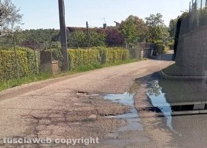 Viterbo - Il dissesto di via Costa Volpara