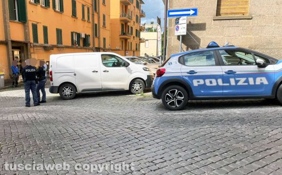 Viterbo - Polizia in via Egidio da VIterbo