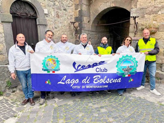 Il giro dei tre laghi organizzata dalla Vespa club Bolsena