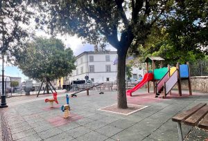 Vitorchiano - I giardinetti pubblici in piazza Umberto I