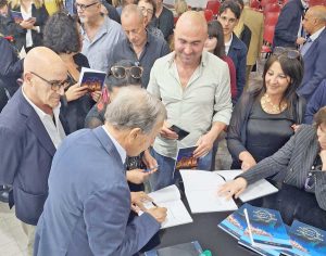 Il sindaco Pietro Tidei presenta il libro "Santa Marinella, il Futuro è già cominciato"