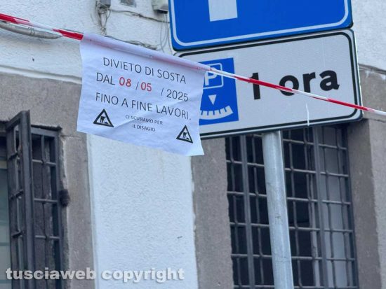 Viterbo - Via San Bonaventura - L'incredibile cartello dei lavori