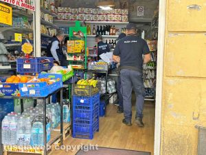 Viterbo - Polizia locale - Controlli nei mini market