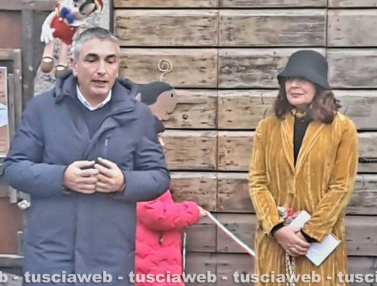 Farnese - Il borgo di Pinocchio - A sinistra il sindaco Giuseppe Ciucci