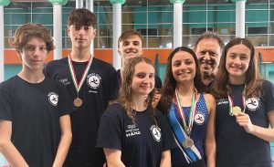 Sport - Nuoto club Viterbo - Da sinistra Michele Natili, Antonio Tata, Matteo Pettinelli, Sofia Mezzera, Angelica Onofri, Gianni Baleani, Adriana Gozzi