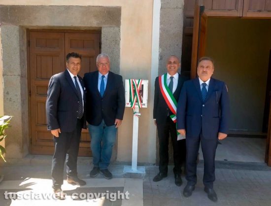 Canepina - Donato un nuovo defibrillatore al comune dall'associazione Aps Ruben Ciarlanti