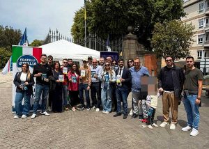 Viterbo - Il gazebo di FdI a pratogiardino Lucio Battisti