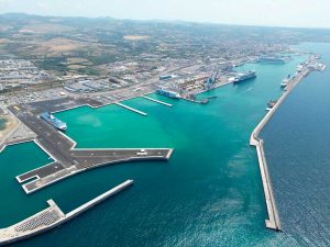 Il porto di Civitavecchia visto dall'alto