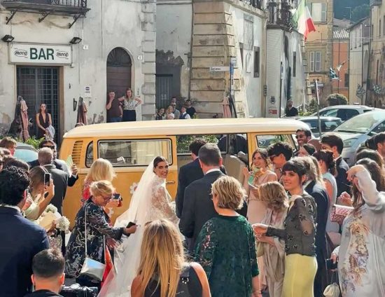 Ronciglione - Il matrimonio del calciatore Arturo Calabresi e la moglie Flavia Consolini