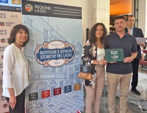 Bottegh storico - La premiazione del comune di Valentano