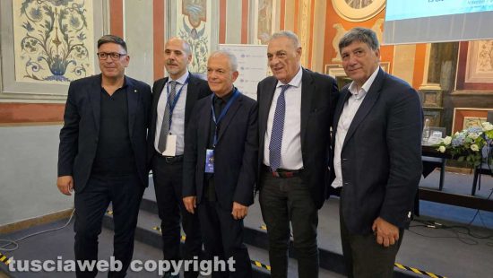 Dario Costantini (presidente nazionale Cna), Attilio Lupidi (segretario Cna Viterbo e Civitavecchia), Alessio Gismondi (presidente Cna Viterbo e Civitavecchia), Erino Colombi (presidente Cna Lazio), Lorenzo Tagliavanti (direttore Cna Lazio e presidente Cciaa di Roma)