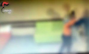 Maltrattamenti in una struttura nel Torinese